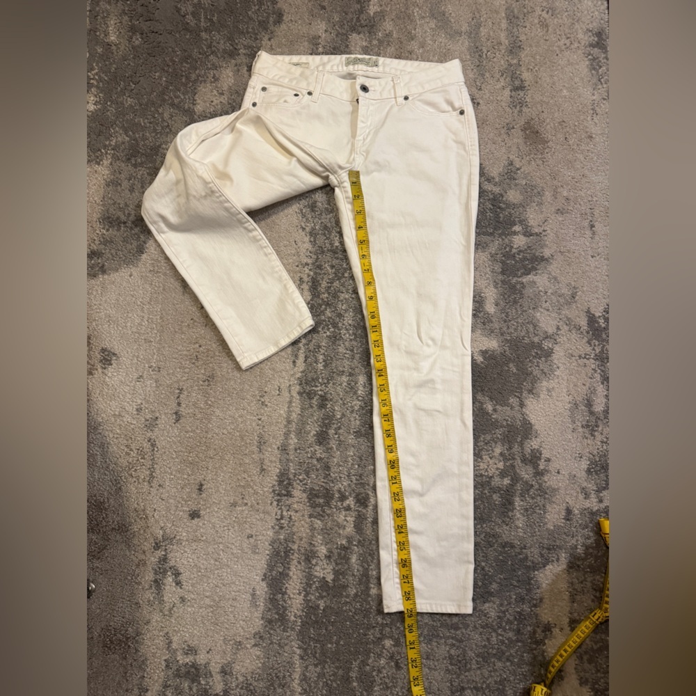 Women’s Lucky Brand Midrise White  Jeans - Picture 7 of 7